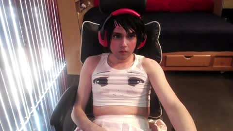 Snapshot of cutest_princess chatting on 2, 4, 2026 cutest_princess online show from 2, 4, 2026