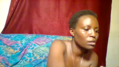 Snapshot of cutey_lunar chatting on 25, 1, 2025 cutey_lunar online show from 25, 1, 2025