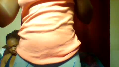 Snapshot of cutey_lunar chatting on 1, 2, 2025 cutey_lunar online show from 1, 2, 2025