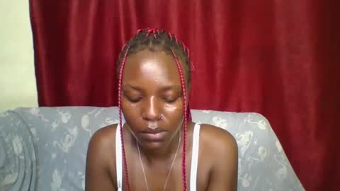 Snapshot of cutey_lunar chatting on 20, 2, 2025 cutey_lunar online show from 20, 2, 2025