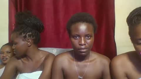 Snapshot of cutey_lunar chatting on 25, 2, 2025 cutey_lunar online show from 25, 2, 2025