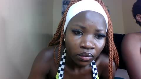 cutey_mara online show from 15, 6, 2026