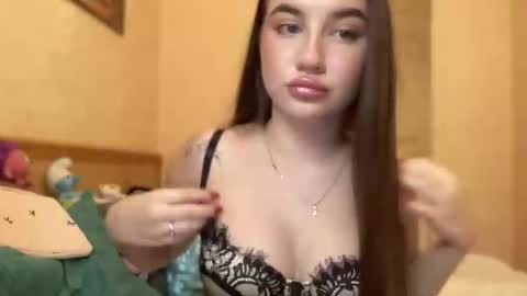 Snapshot of cuteyaji chatting on 8, 10, 2025 CuteAnn online show from 8, 10, 2025