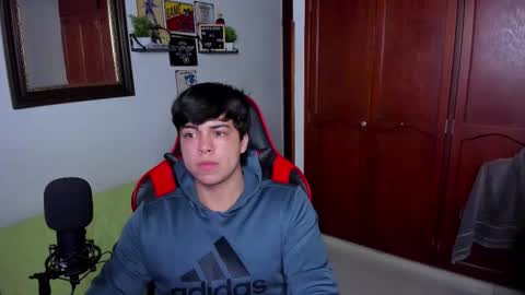 Snapshot of cuteznowyy chatting on 19, 11, 2025 Ask me online show from 19, 11, 2025