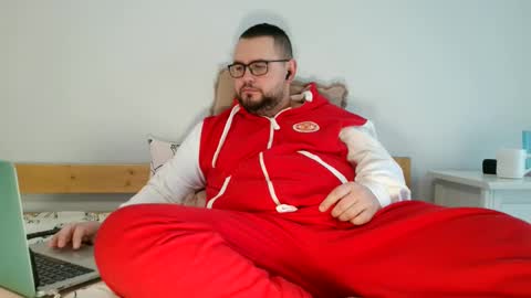 Ben hot video on page  online show from 16, 2, 2025