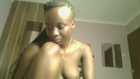 Snapshot of cutie_choco chatting on 21, 10, 2025 cutie_choco online show from 21, 10, 2025