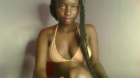Snapshot of cutie_choco chatting on 29, 10, 2025 cutie_choco online show from 29, 10, 2025