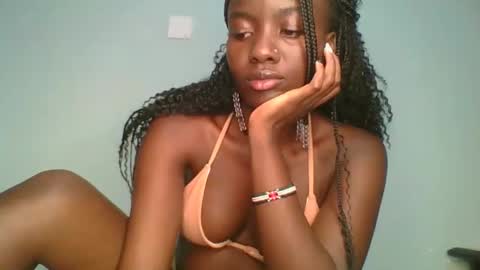 Snapshot of cutie_choco chatting on 17, 11, 2025 cutie_choco online show from 17, 11, 2025