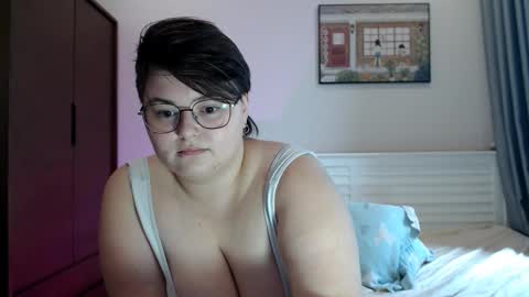 Snapshot of cutie_florence chatting on 21, 9, 2025 Sophie Lilith online show from 21, 9, 2025