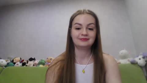 Snapshot of cutie_klo_ chatting on 4, 4, 2026 Chloe online show from 4, 4, 2026