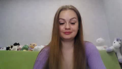 Snapshot of cutie_klo_ chatting on 28, 4, 2026 Chloe online show from 28, 4, 2026