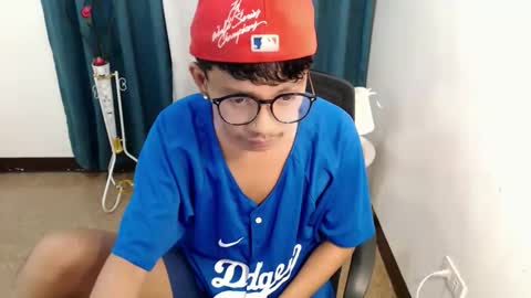 Snapshot of cutie_mico chatting on 23, 4, 2026 cutie_mico online show from 23, 4, 2026