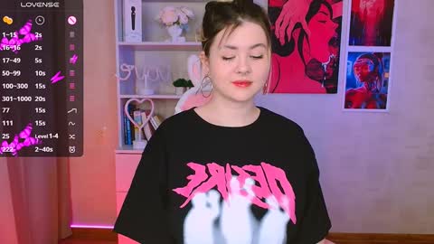 Snapshot of cutie_mili chatting on 17, 1, 2025 mili online show from 17, 1, 2025