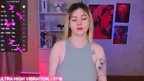 Snapshot of cutie_mili chatting on 10, 2, 2025 mili online show from 10, 2, 2025