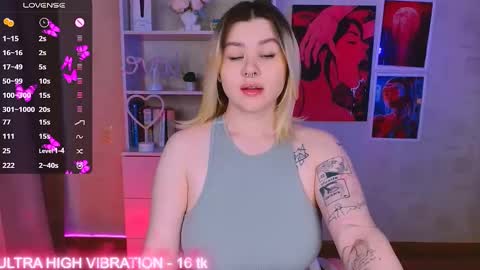 Snapshot of cutie_mili chatting on 23, 2, 2025 mili online show from 23, 2, 2025