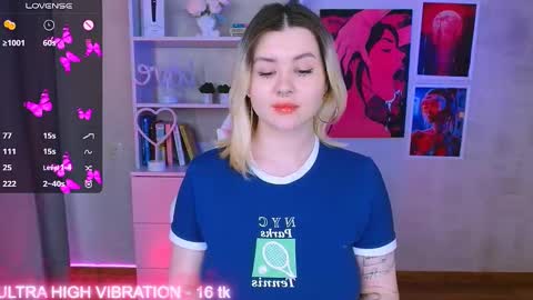 Snapshot of cutie_mili chatting on 28, 2, 2025 mili online show from 28, 2, 2025