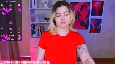 Snapshot of cutie_mili chatting on 1, 3, 2025 mili online show from 1, 3, 2025