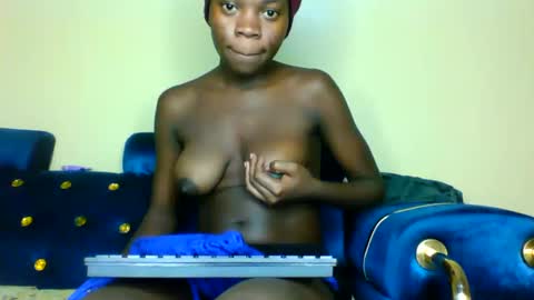 Snapshot of cutie_plush chatting on 26, 3, 2026 cutieplush online show from 26, 3, 2026