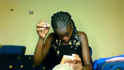 Snapshot of cutie_plush chatting on 8, 4, 2026 cutieplush online show from 8, 4, 2026