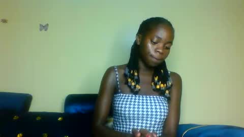 Snapshot of cutie_plush chatting on 15, 4, 2026 cutieplush online show from 15, 4, 2026