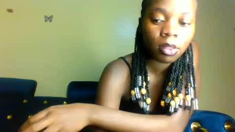 Snapshot of cutie_plush chatting on 19, 4, 2026 cutieplush online show from 19, 4, 2026