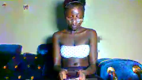 Snapshot of cutie_plush chatting on 27, 4, 2026 cutieplush online show from 27, 4, 2026