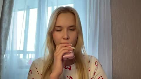 Snapshot of cutiee_chloe chatting on 13, 4, 2026 Chloe online show from 13, 4, 2026