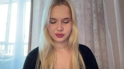 Snapshot of cutiee_chloe chatting on 26, 5, 2026 Chloe online show from 26, 5, 2026