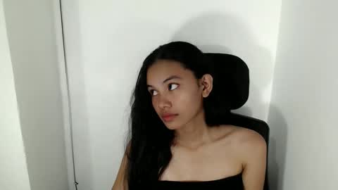 Snapshot of cutiee_lily2 chatting on 27, 5, 2026 cutiee_lily2 online show from 27, 5, 2026