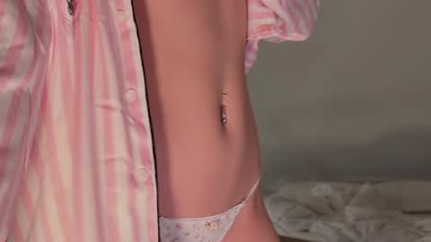 Snapshot of cutieeeeva chatting on 10, 1, 2026 E online show from 10, 1, 2026