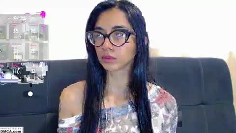 Snapshot of cutte_kitty_ chatting on 6, 8, 2026 miss ari online show from 6, 8, 2026