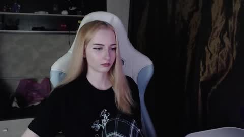 Snapshot of cutti_crystal chatting on 20, 3, 2026 Cutti Crystal online show from 20, 3, 2026