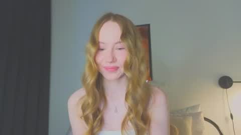 Snapshot of cuute_angell chatting on 22, 6, 2026 Virginia See you on Sunday online show from 22, 6, 2026