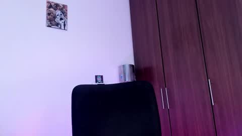 Snapshot of cyan_xo chatting on 21, 10, 2025 Cyan online show from 21, 10, 2025