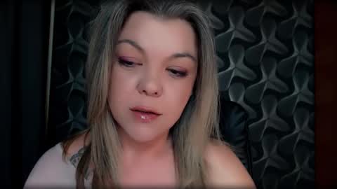 Snapshot of cyberdomme chatting on 19, 3, 2026 Full time mean bitch. online show from 19, 3, 2026