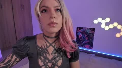 Snapshot of cyberzoe chatting on 10, 1, 2026 cyber zoe online show from 10, 1, 2026