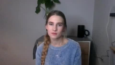 Snapshot of cyntianatural chatting on 7, 12, 2024 CyntiaNatural online show from 7, 12, 2024