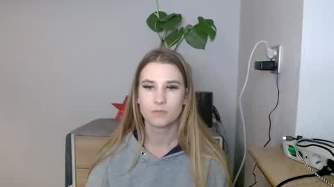 Snapshot of cyntianatural chatting on 30, 1, 2025 CyntiaNatural online show from 30, 1, 2025
