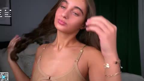 Isabella online show from 25, 11, 2025