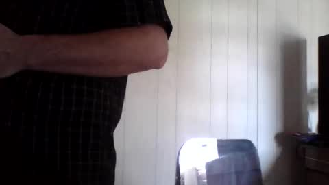Snapshot of d1d_u_m1ss_1t chatting on 17, 5, 2026 d1d_u_m1ss_1t online show from 17, 5, 2026