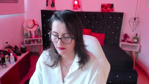 Snapshot of d_martii chatting on 16, 1, 2025 Mia online show from 16, 1, 2025