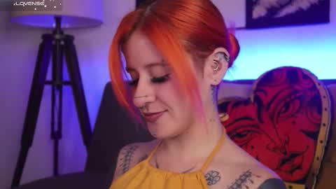 Snapshot of daarlene chatting on 23, 12, 2025 Darlene online show from 23, 12, 2025