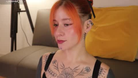 Snapshot of daarlene chatting on 4, 2, 2026 Darlene online show from 4, 2, 2026