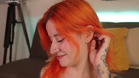 Snapshot of daarlene chatting on 6, 3, 2026 Darlene online show from 6, 3, 2026