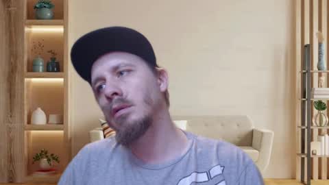 Snapshot of dabbydaddy25 chatting on 1, 12, 2025 dabbydaddy25 online show from 1, 12, 2025