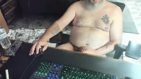 Snapshot of dadbodfatrod chatting on 20, 12, 2025 Daddy online show from 20, 12, 2025