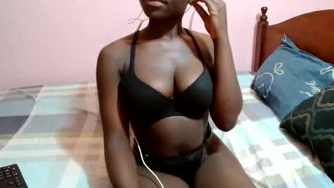 Snapshot of daddies_love02 chatting on 12, 5, 2026 mish online show from 12, 5, 2026