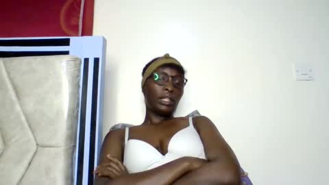 Snapshot of daddies_lover chatting on 25, 3, 2026 Goddess online show from 25, 3, 2026