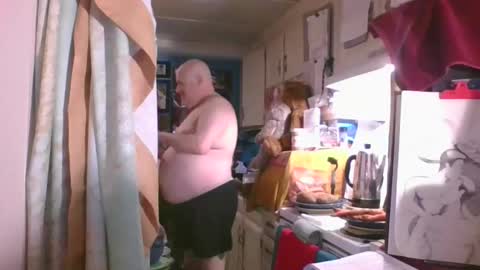 Daddy online show from 1, 3, 2026