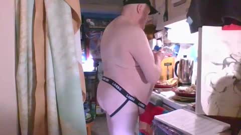 Snapshot of daddycubbyhubby chatting on 18, 3, 2026 Daddy online show from 18, 3, 2026